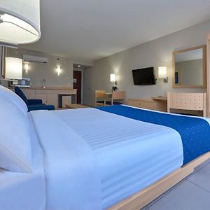 Queen Suite